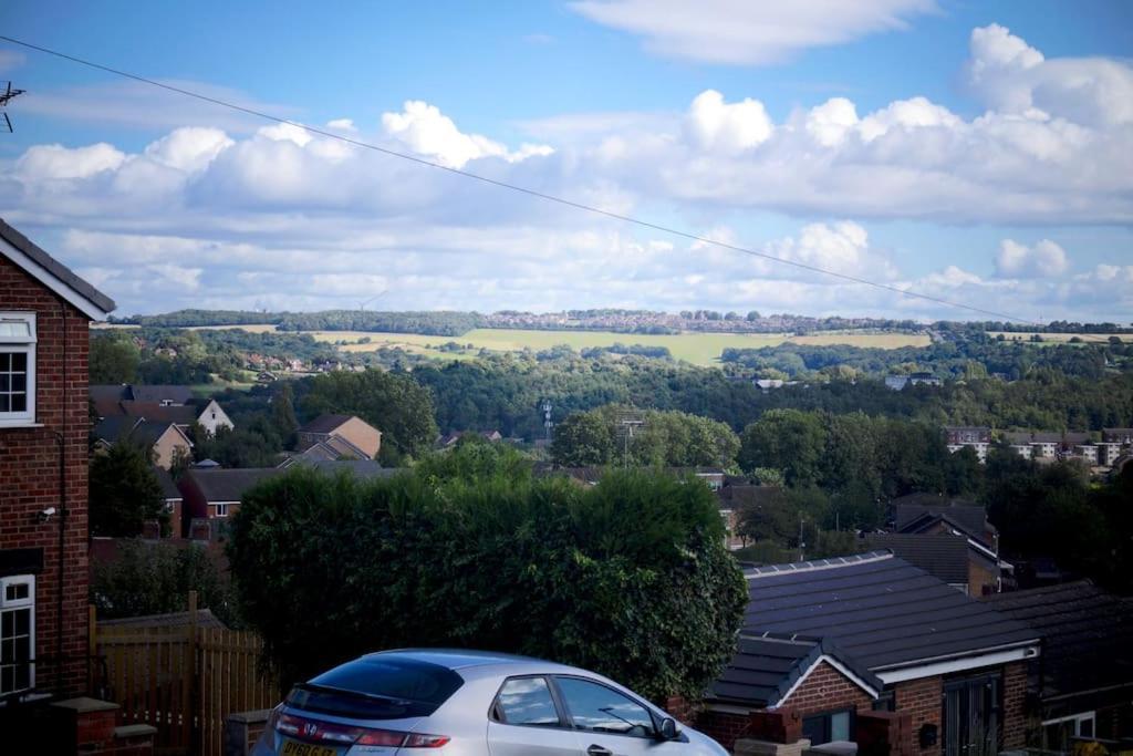 Luxurious Detached Bungalow バットレイ エクステリア 写真
